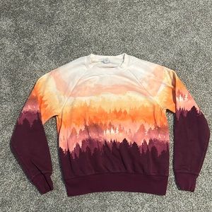 XS Old Navy Ombre Nature Sweatshirt! BEAUTIFUL COLORS.